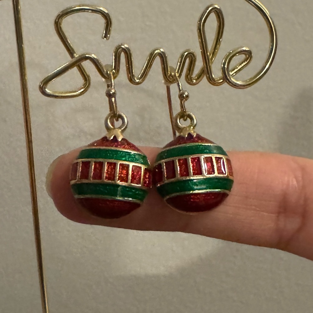 ⚜️3 for $30⚜️ Festive Red and Green Christmas Bauble Hook Dangle Earrings